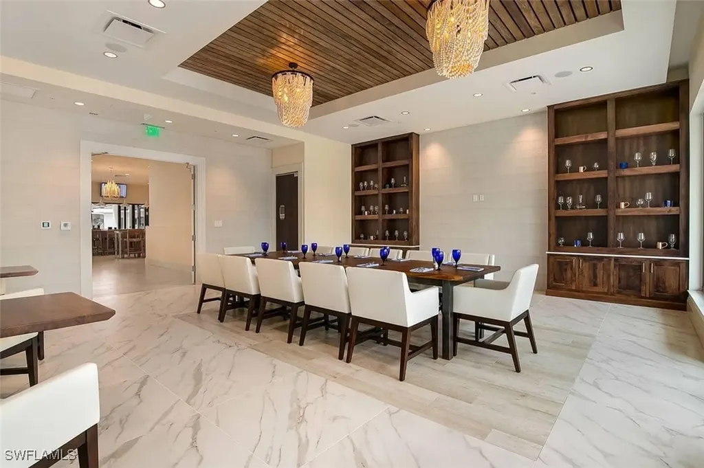 285 Grande Way Naples FL 34110