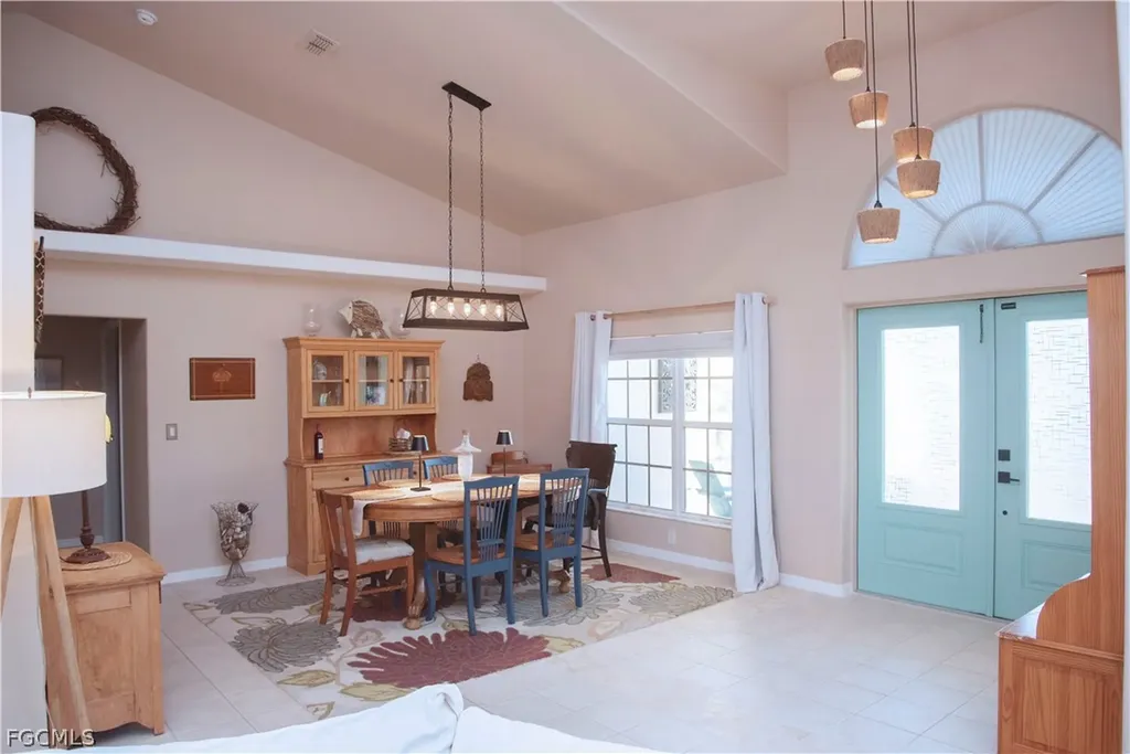 211 SW 21st Lane Cape Coral FL 33991