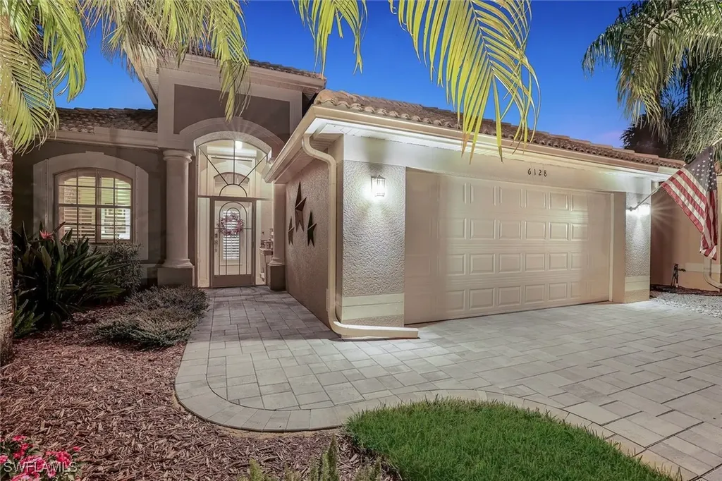 6128 Highwood Park Lane Naples FL 34110