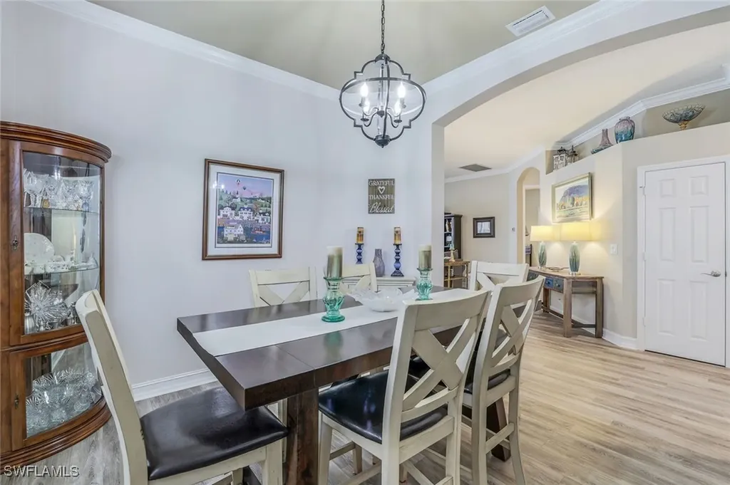 6128 Highwood Park Lane Naples FL 34110