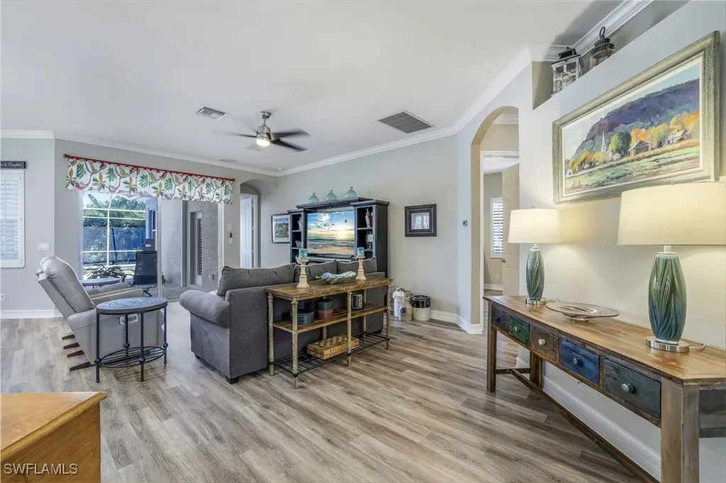 6128 Highwood Park Lane Naples FL 34110