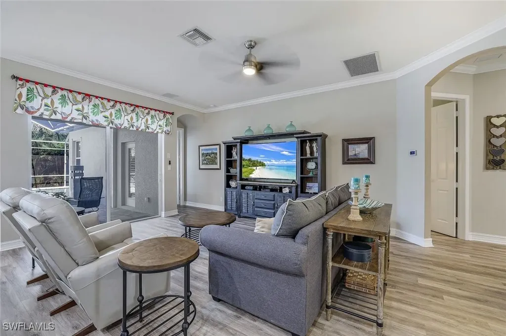 6128 Highwood Park Lane Naples FL 34110