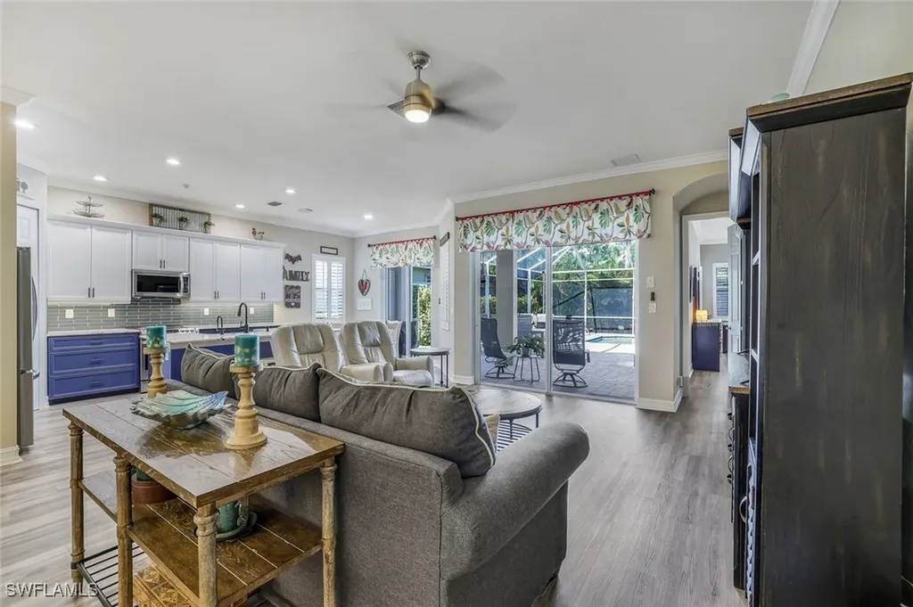 6128 Highwood Park Lane Naples FL 34110