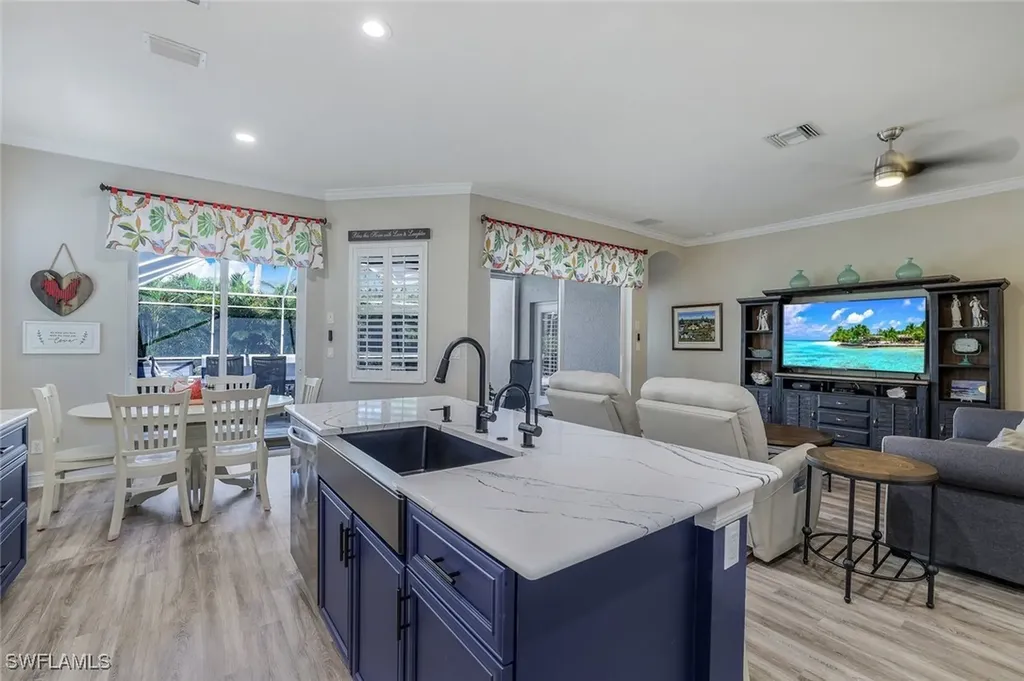 6128 Highwood Park Lane Naples FL 34110