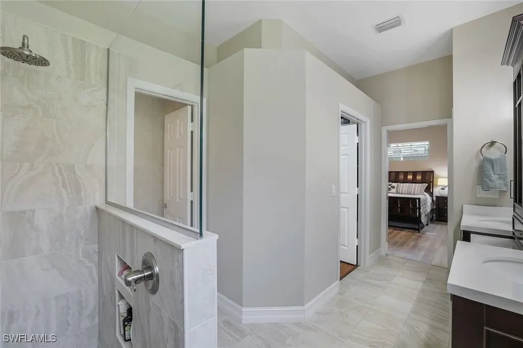 6128 Highwood Park Lane Naples FL 34110
