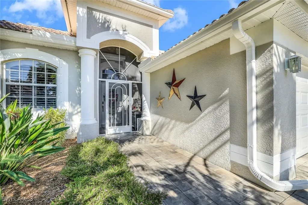 6128 Highwood Park Lane Naples FL 34110