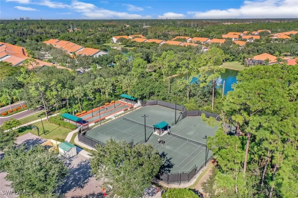 6128 Highwood Park Lane Naples FL 34110