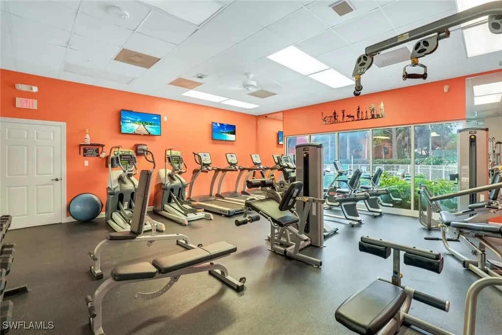 6128 Highwood Park Lane Naples FL 34110