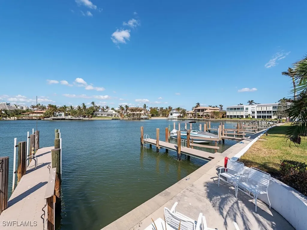 333 Harbour Drive Naples FL 34103