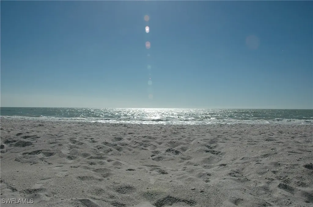 333 Harbour Drive Naples FL 34103