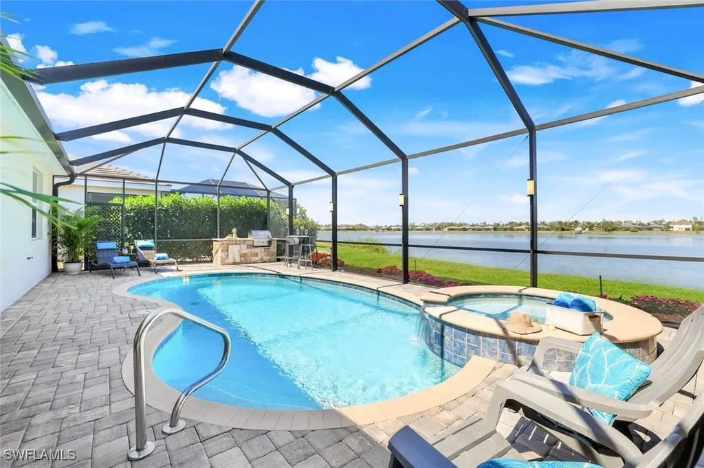 Bonita Springs FL, 16323 Bonita Landing Circle