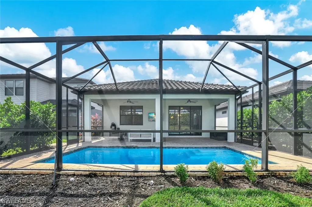 2232 Yellowfin Circle Naples FL 34114
