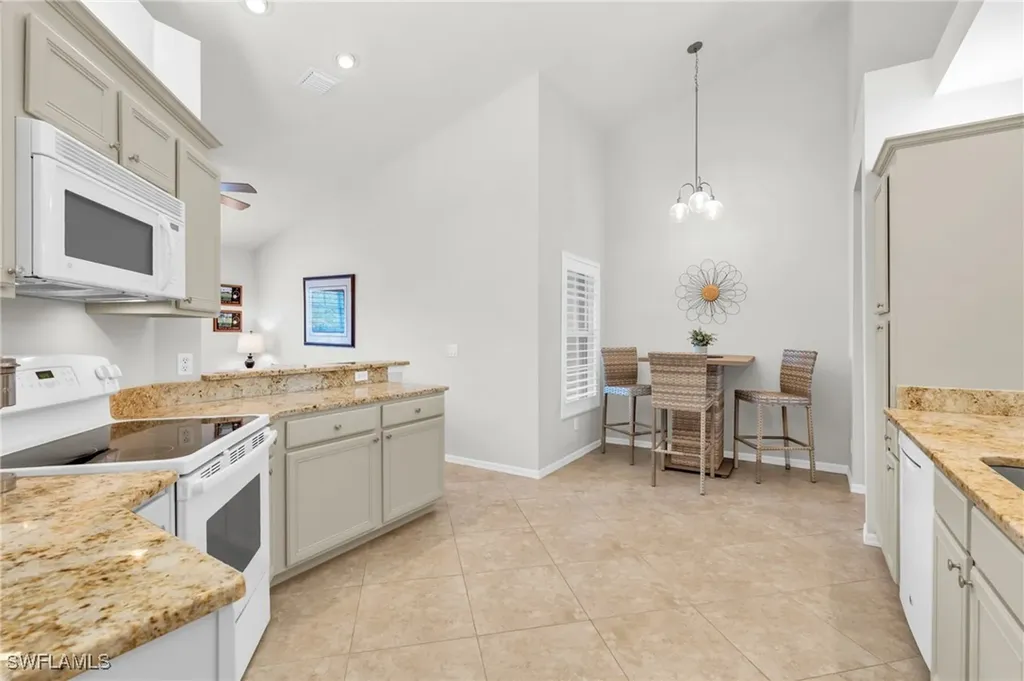 5697 Heron Lane Naples FL 34110
