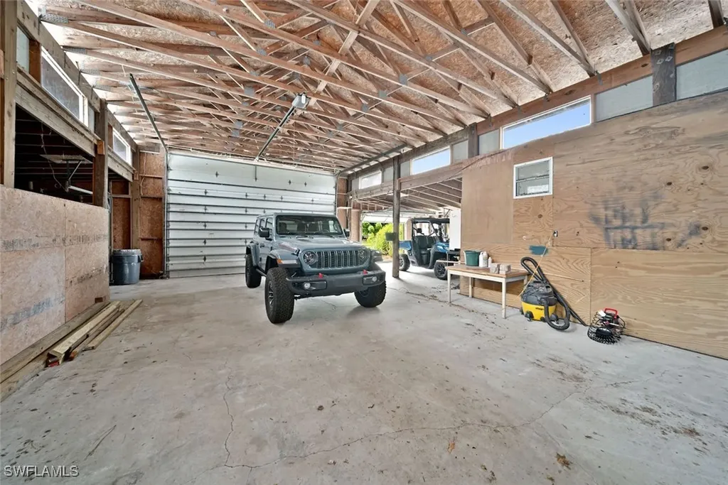 4321 Orange River Loop Road Fort Myers FL 33905