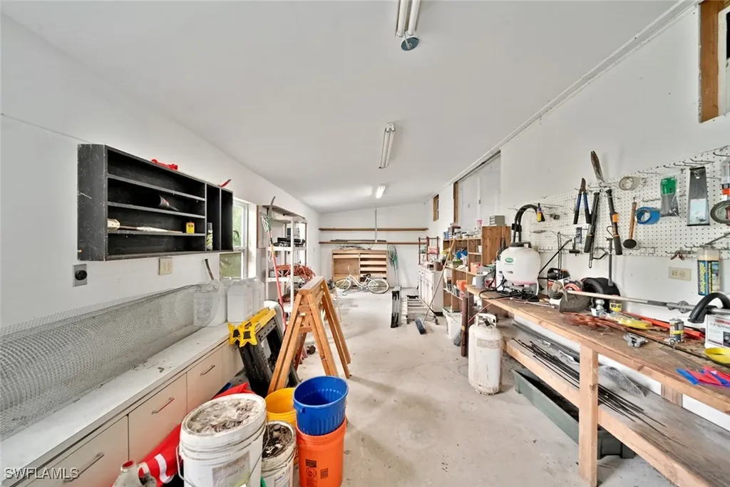 4321 Orange River Loop Road Fort Myers FL 33905