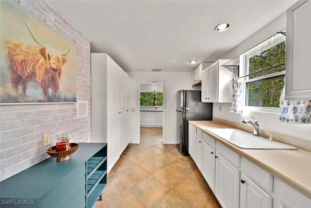 4321 Orange River Loop Road Fort Myers FL 33905
