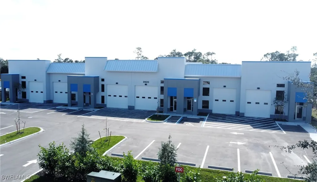 5651 Shirley Street Naples FL 34109