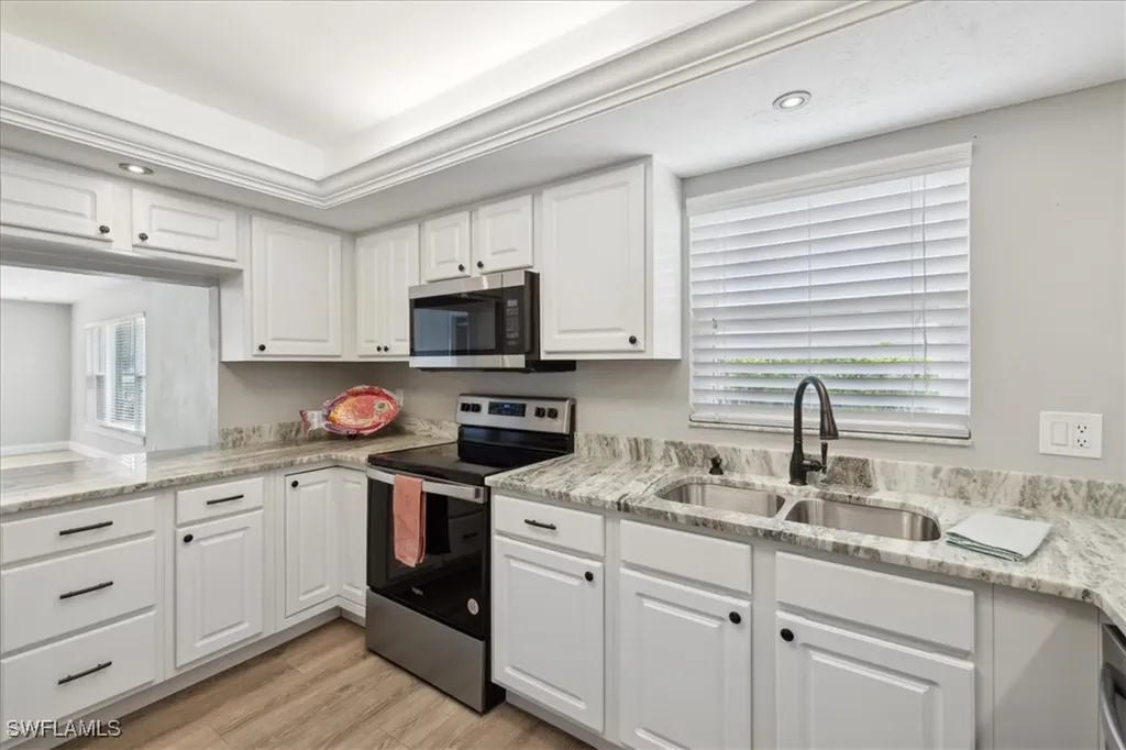 4231 SE 19th Place Cape Coral FL 33904