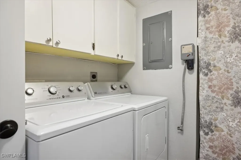 4231 SE 19th Place Cape Coral FL 33904