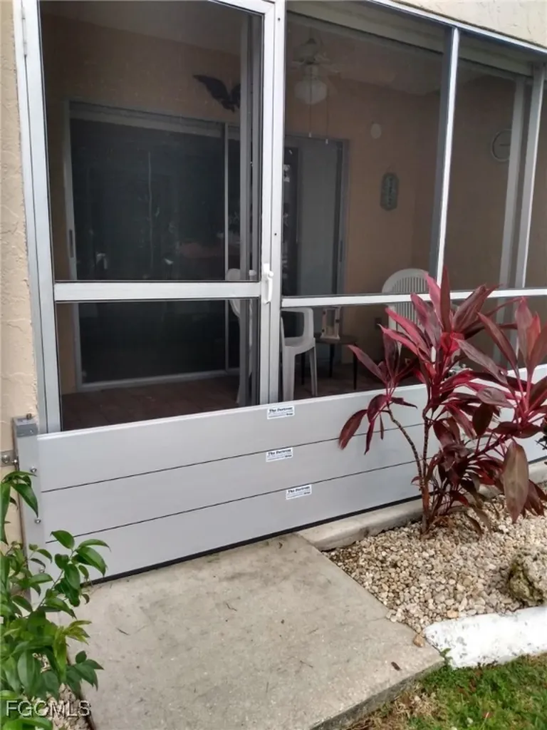 4231 SE 19th Place Cape Coral FL 33904