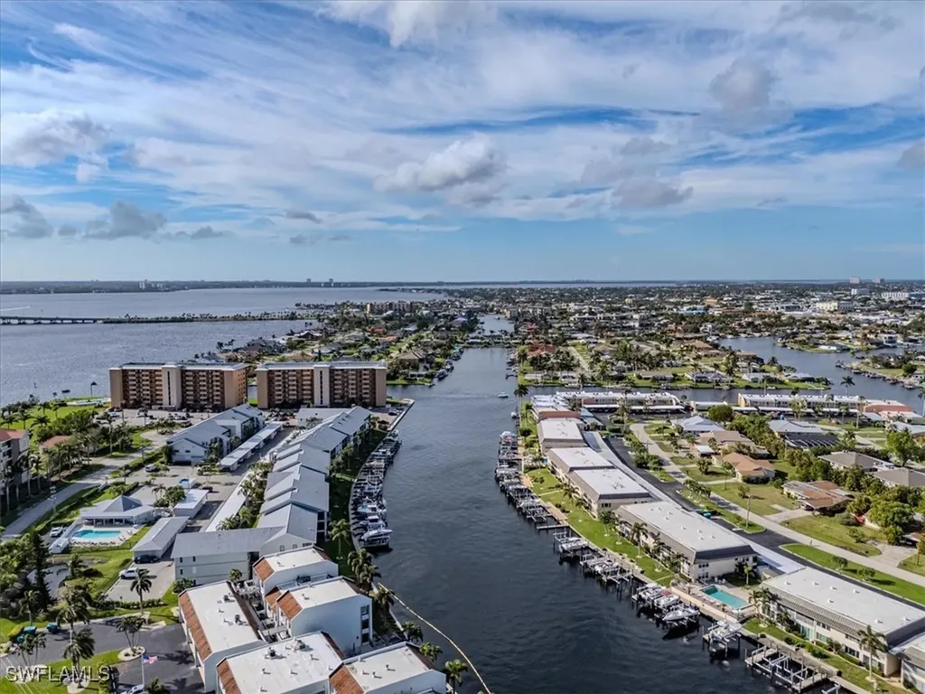 4231 SE 19th Place Cape Coral FL 33904