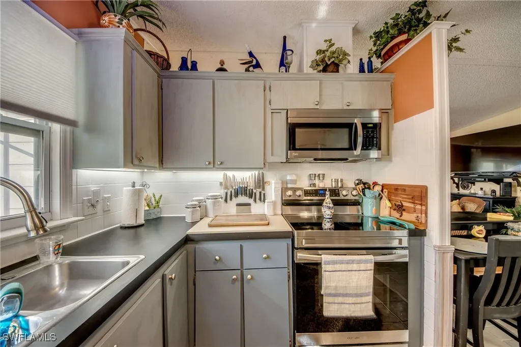5029 Gulfgate Lane St. James City FL 33956