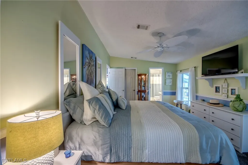 5029 Gulfgate Lane St. James City FL 33956