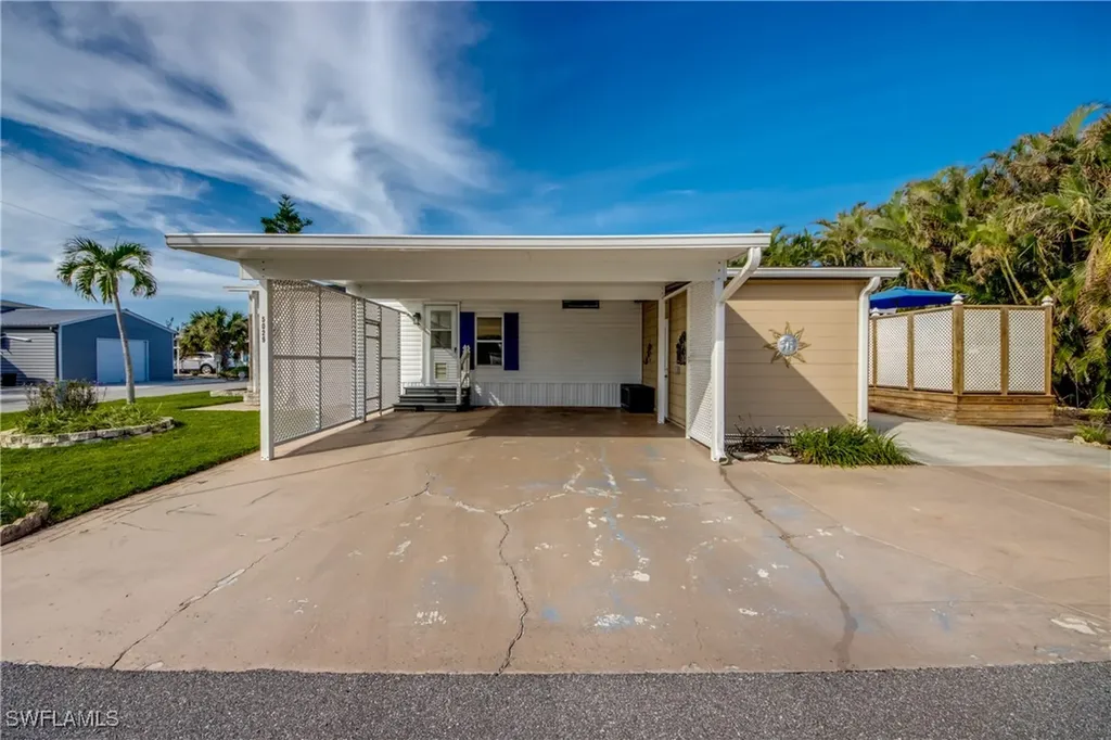 5029 Gulfgate Lane St. James City FL 33956