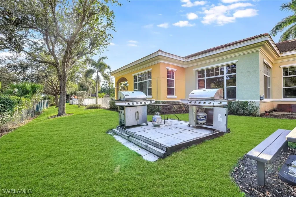 4500 Botanical Place Circle Naples FL 34112
