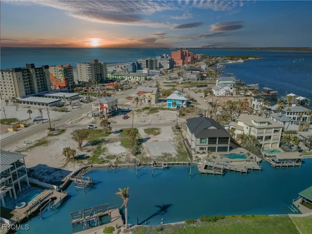 581 Carlos Circle Fort Myers Beach FL 33931