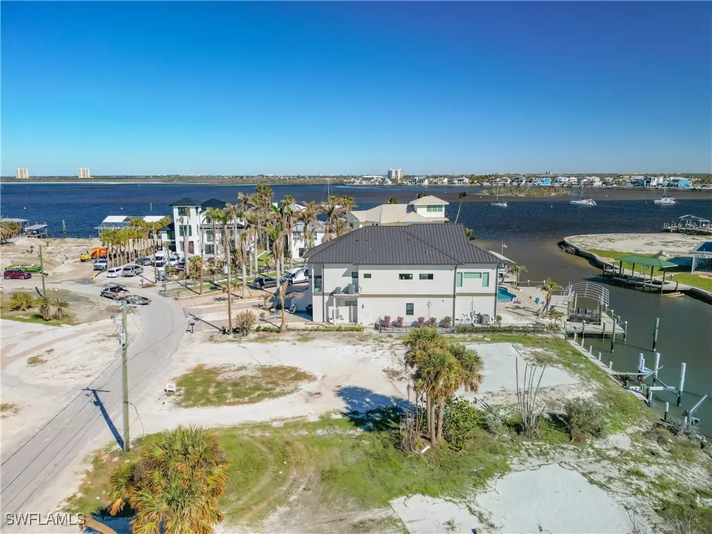 581 Carlos Circle Fort Myers Beach FL 33931