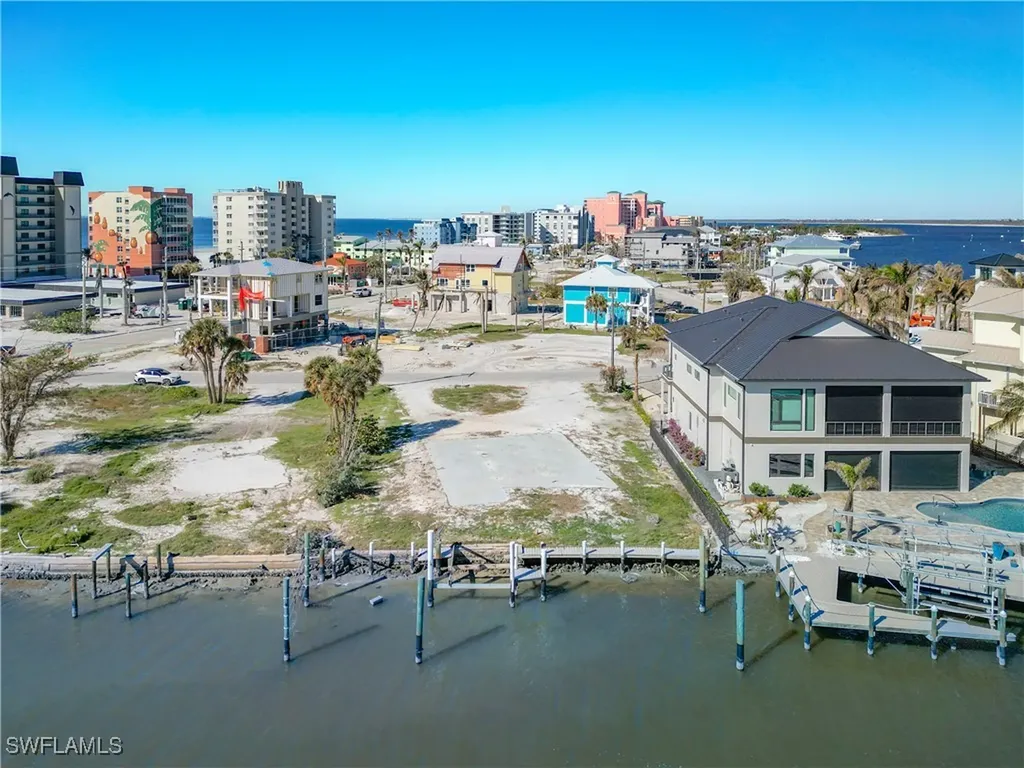 581 Carlos Circle Fort Myers Beach FL 33931