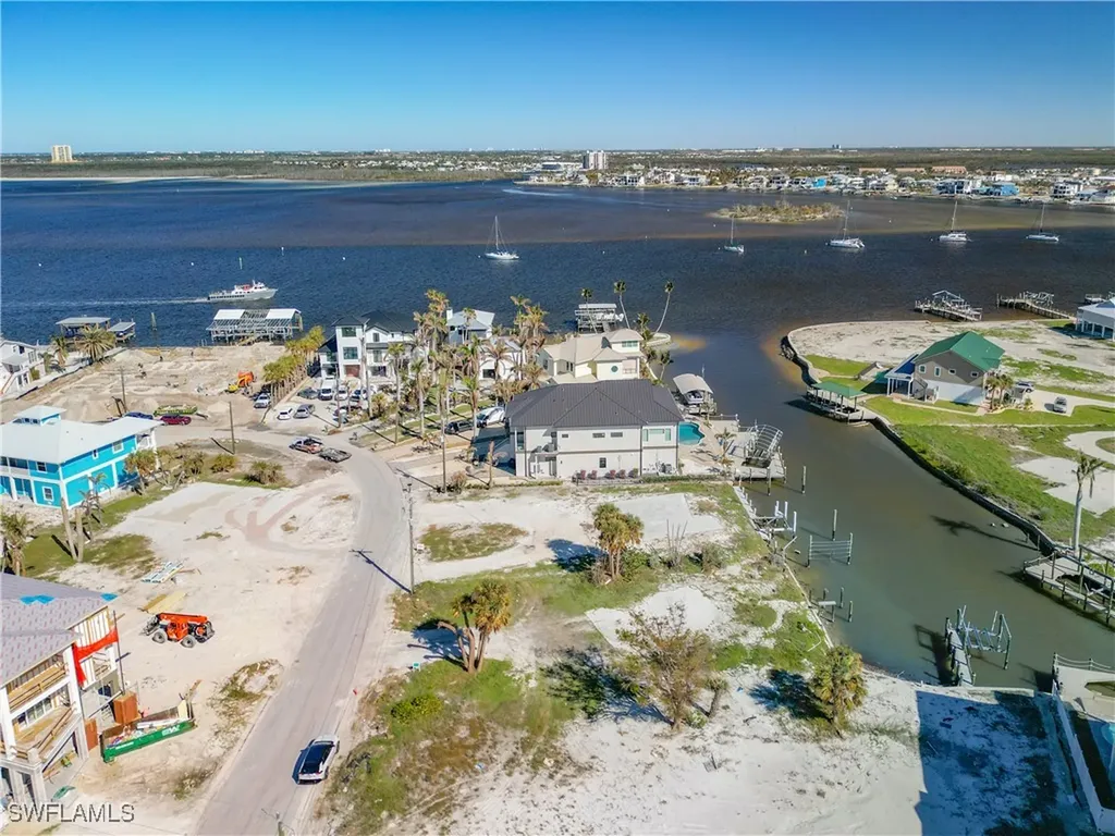 581 Carlos Circle Fort Myers Beach FL 33931