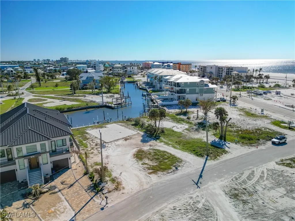 581 Carlos Circle Fort Myers Beach FL 33931