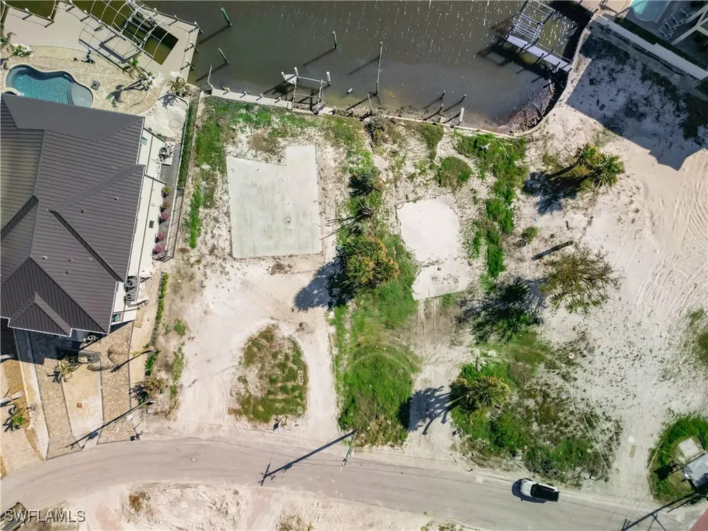 581 Carlos Circle Fort Myers Beach FL 33931