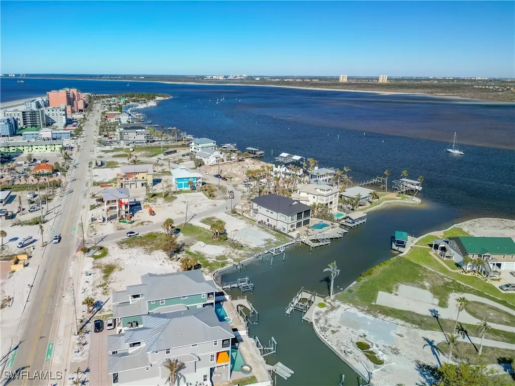 581 Carlos Circle Fort Myers Beach FL 33931