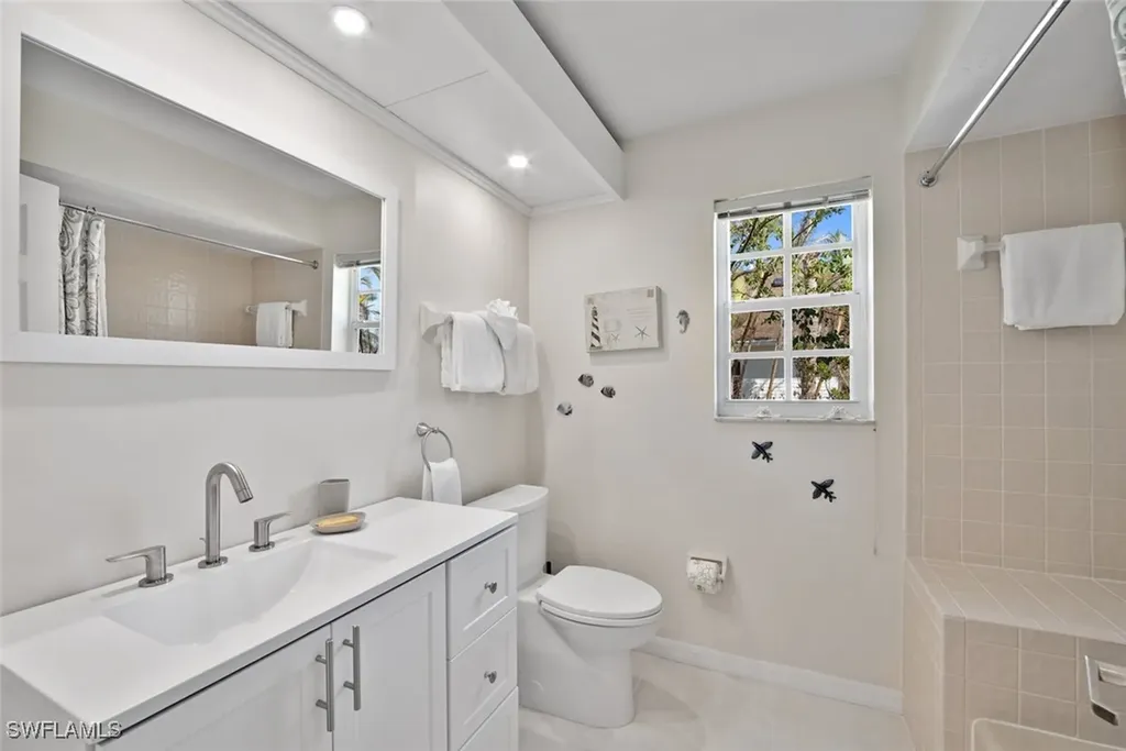 862 Beach Road Sanibel FL 33957