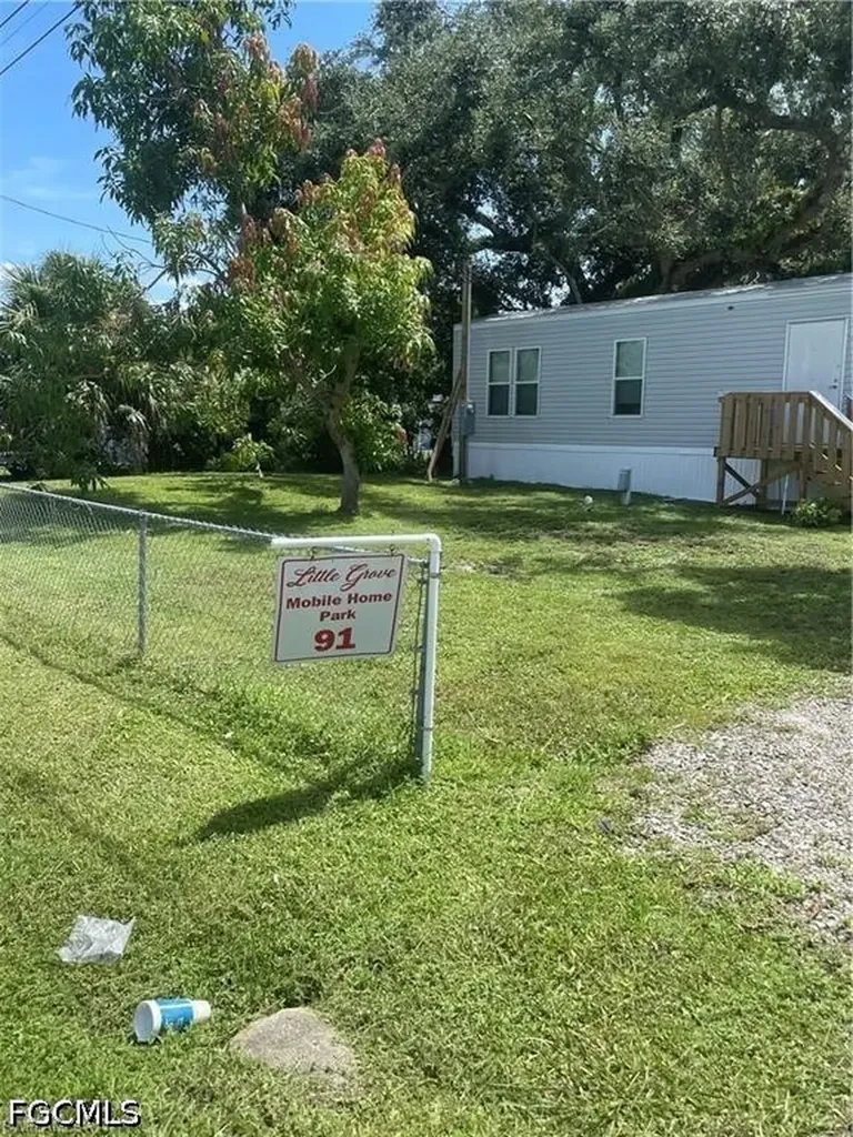 1699 Ixora Drive North Fort Myers FL 33917