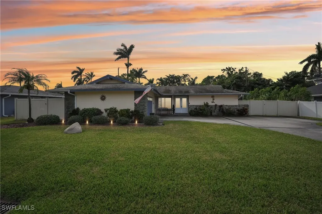 1308 Walden Drive Fort Myers FL 33901