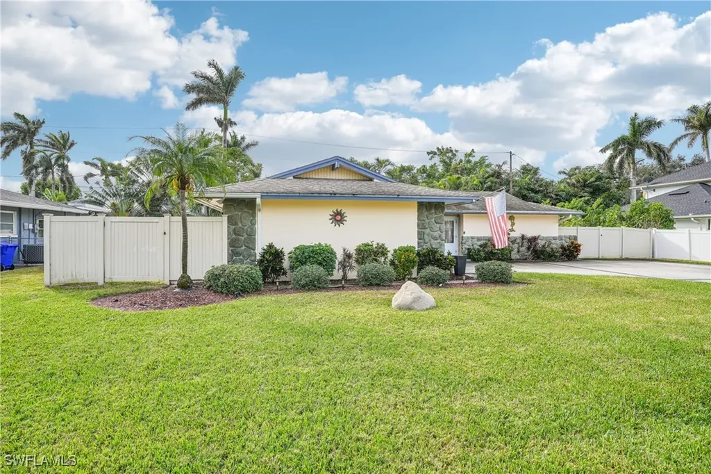 1308 Walden Drive Fort Myers FL 33901