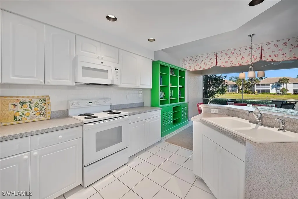 7738 Gardner Drive Naples FL 34109
