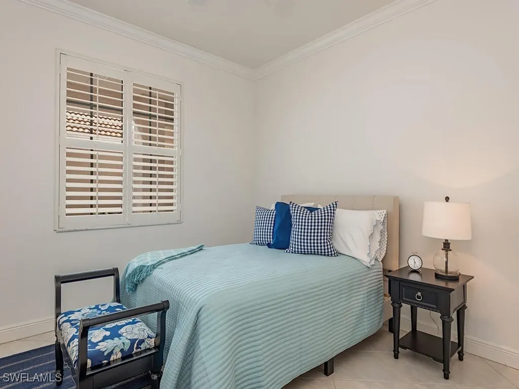 1128 Manor Lake Drive Naples FL 34110
