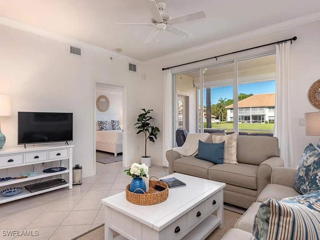 1128 Manor Lake Drive Naples FL 34110
