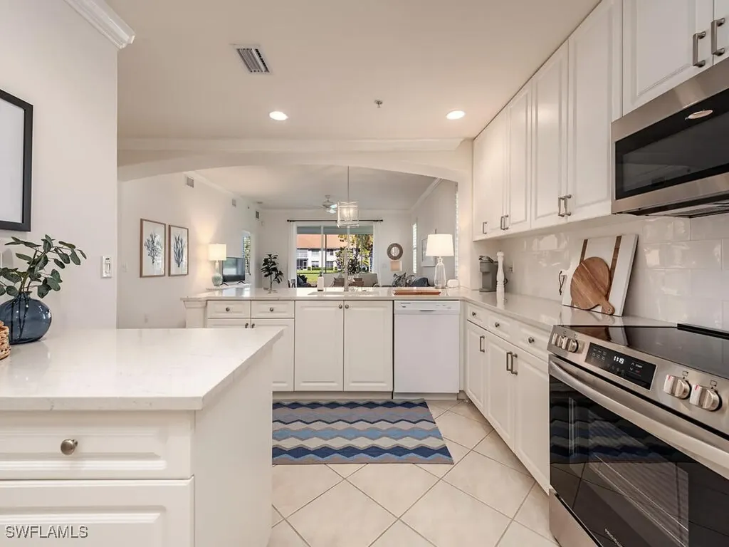 1128 Manor Lake Drive Naples FL 34110