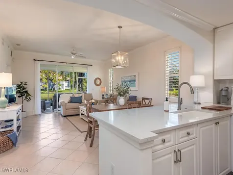 1128 Manor Lake Drive Naples FL 34110