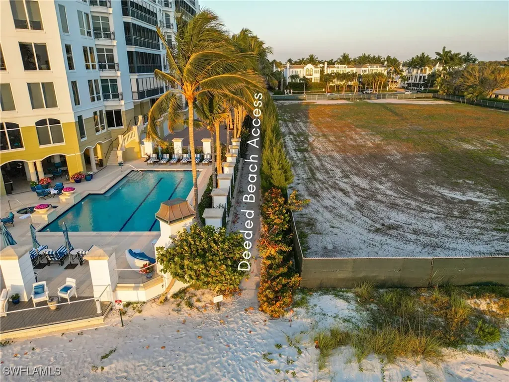 1724 Gulf Shore Boulevard N Naples FL 34102