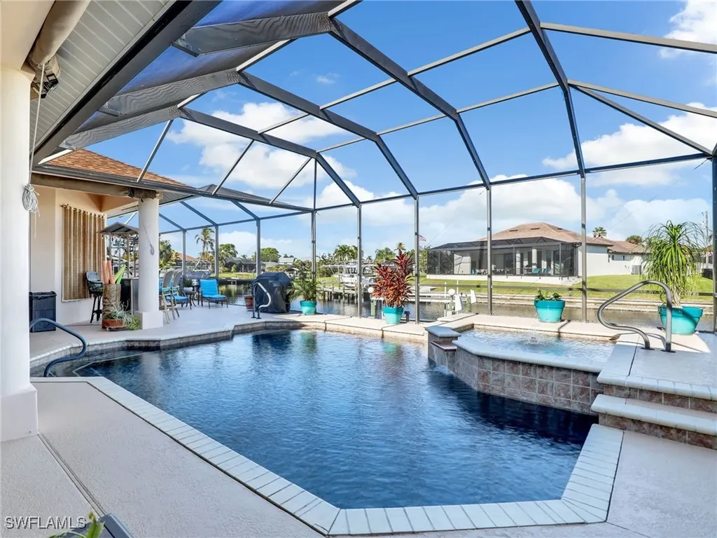 4119 SE 10th Court Cape Coral FL 33904