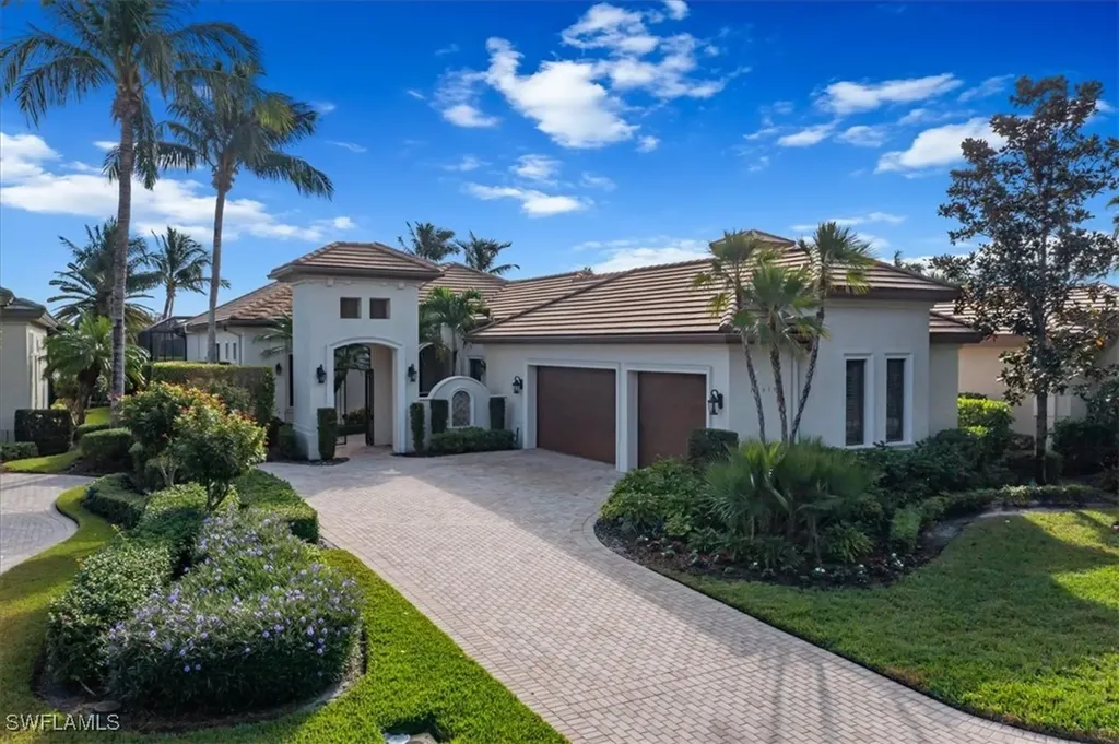 28614 La Caille Drive Naples FL 34119