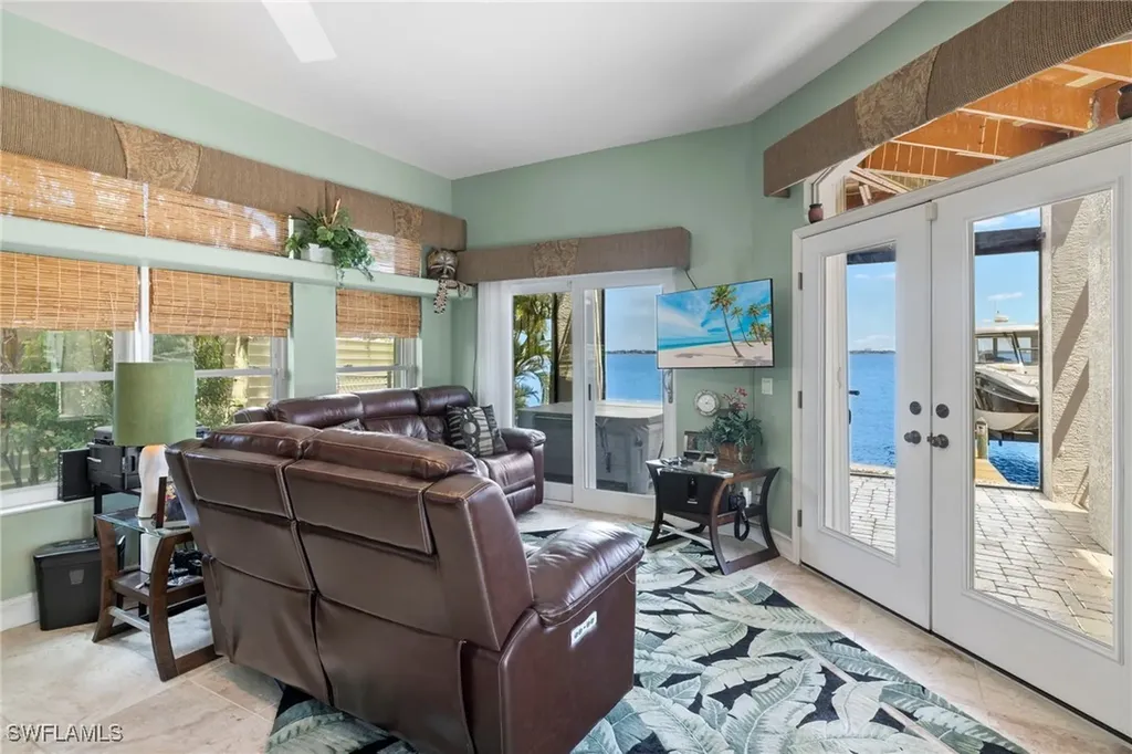 2246 SE 28th Street Cape Coral FL 33904