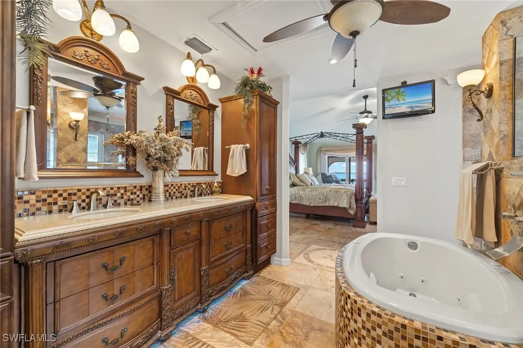 2246 SE 28th Street Cape Coral FL 33904